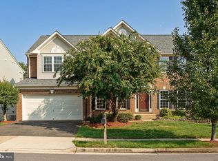 8137 Tenbrook Dr, Gainesville, VA 20155