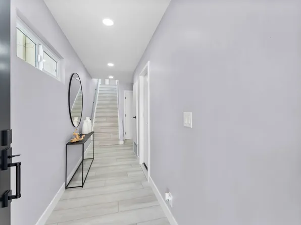 1413 La Salina St, Oceanside, CA 92054