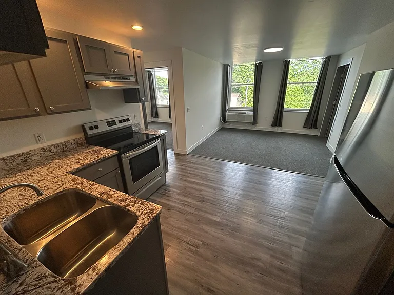 703 N Park 704 Tarn — Photo 49