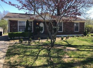 103 Lenoak Dr, Louisville, KY