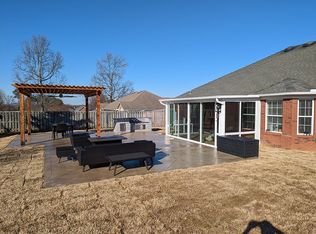 208 Duck Creek Dr, New Market, AL 35761