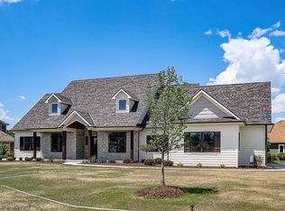 6710 Blue River Way, Racine, WI 53402