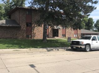 724 W Mary St APT 1, Beatrice, NE 68310