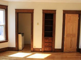 18 Blake St APT 8, Lewiston, ME 04240