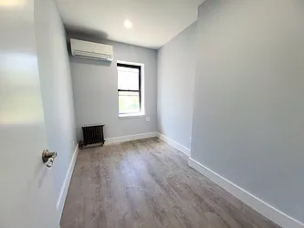 Rented by Rennit Inc.