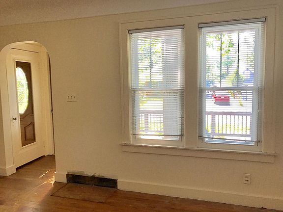 5th image of 1475 Glenwood Ave