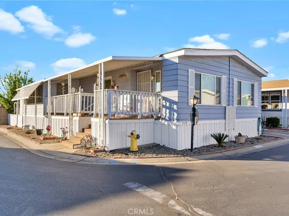 1001 Sylmar Ave, Clovis, CA 93612