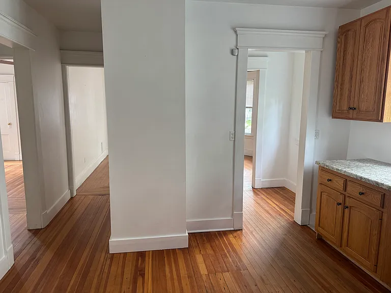 196 Willard St #1 — Photo 4