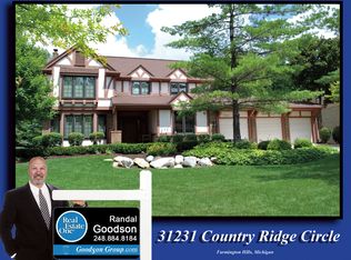 31231 Country Ridge Cir, Farmington Hills, MI 48331