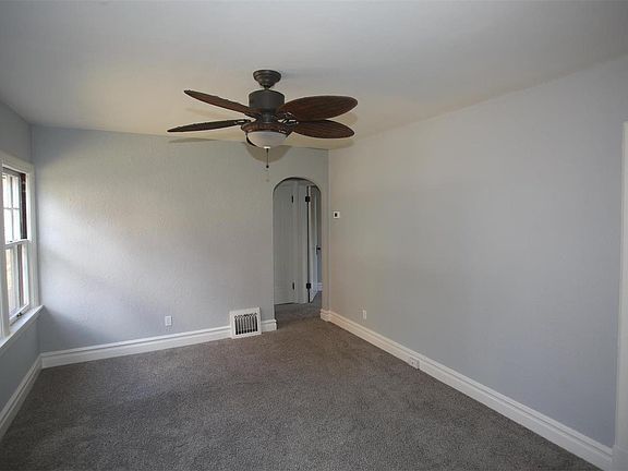 5th image of 510 Andrews Ave
