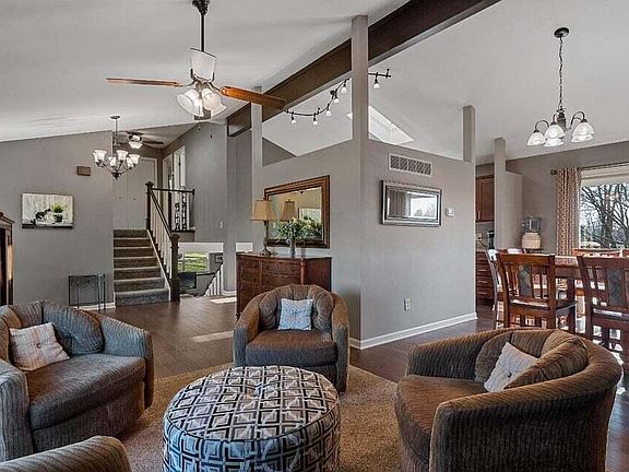 5th image of 4069A Bush Hill Ct