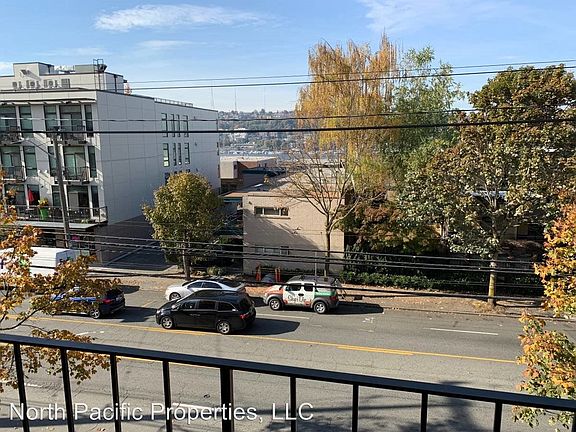 2nd image of 2220 Eastlake Ave E APT 202