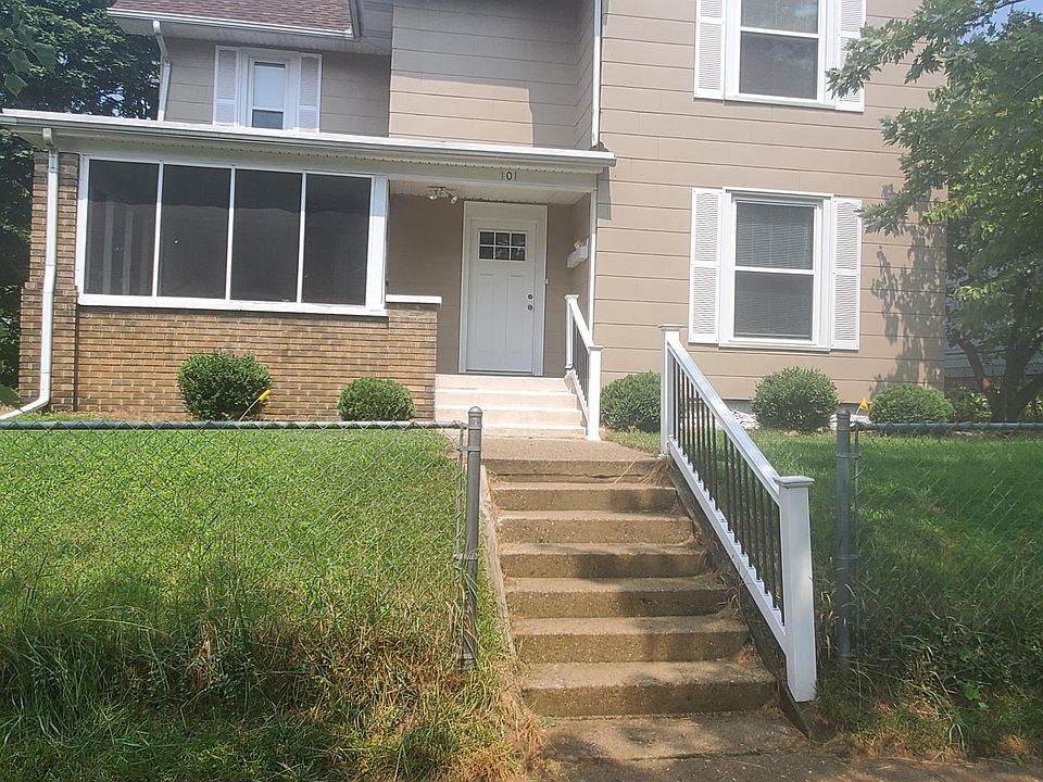 1st image of 101 Dean St NE #2