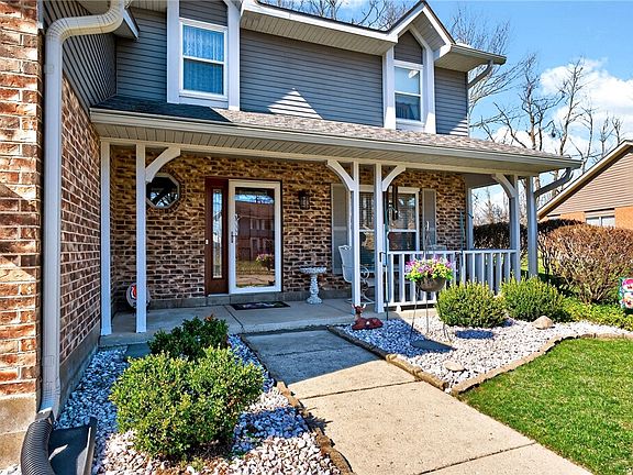 3rd image of 8767 Deer Valley Dr