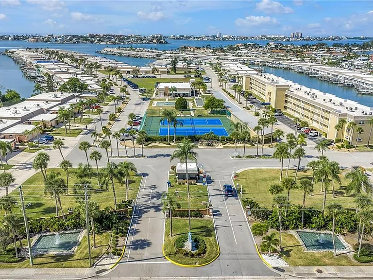 143 Boca Ciega Point Blvd N — Photo 12