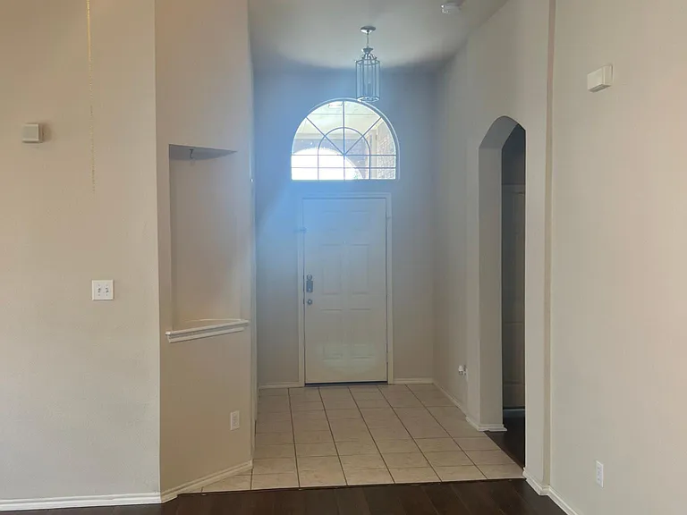6101 Melanie Dr — Photo 11