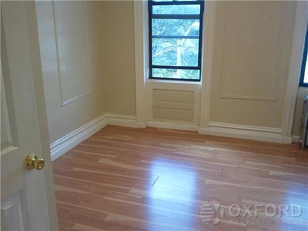 2nd image of 3243 48th St APT 3L