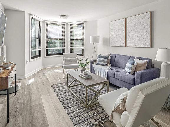 5th image of 950 24th St NW #74adfc826