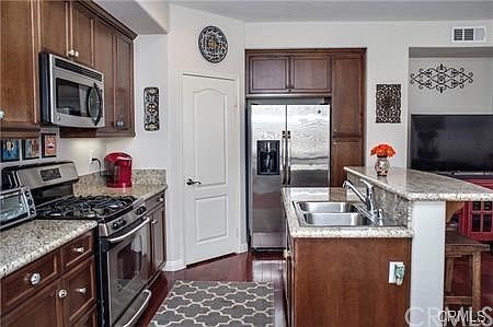 1st image of 40186 Gallatin Ct
