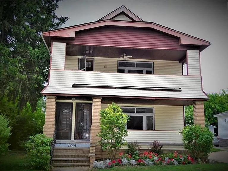 1469 Winton Ave — Photo 1