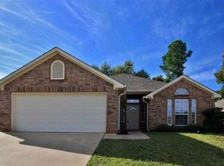 3210 Oakleigh St, Longview, TX 75605