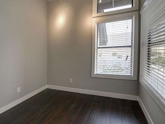 2nd image of 6721 W Aire Libre Ave