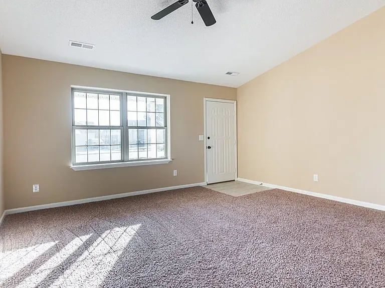 3419 Christopher Trl — Photo 4