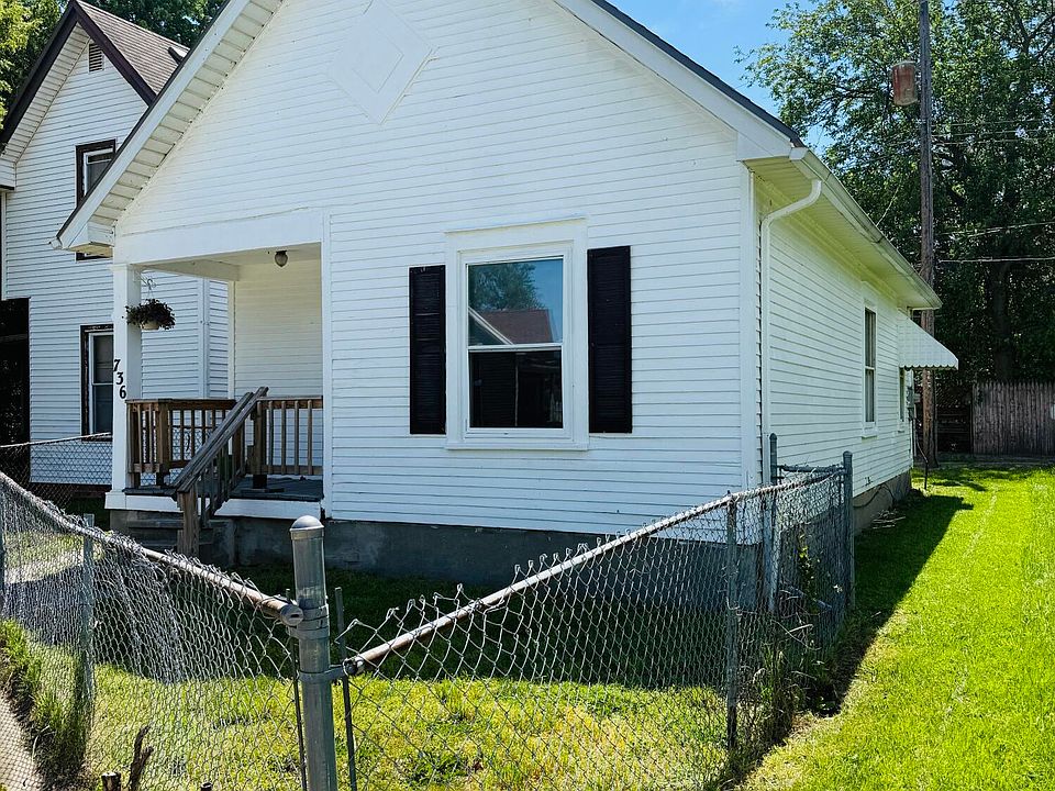 1st image of 736 Thayer St