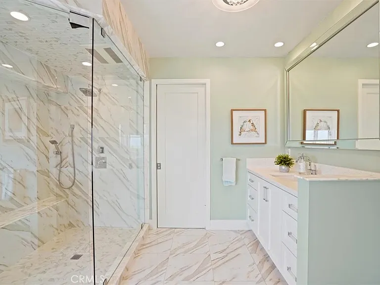 437 Emerald Bay — Photo 18