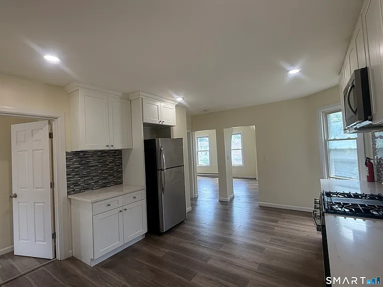 60 Pardee St — Photo 5