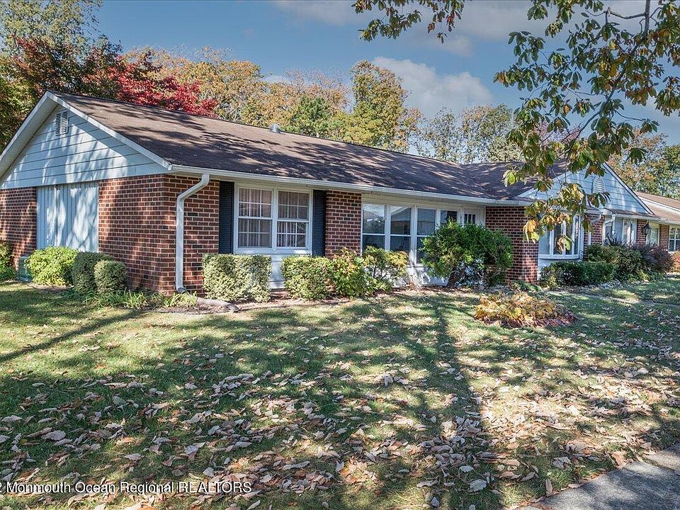 974 Argyll Cir Lakewood NJ Zillow