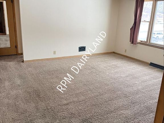 5th image of 3973 N 98th St