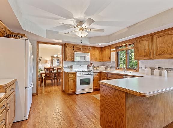 4th image of 7848 Marquette Dr N