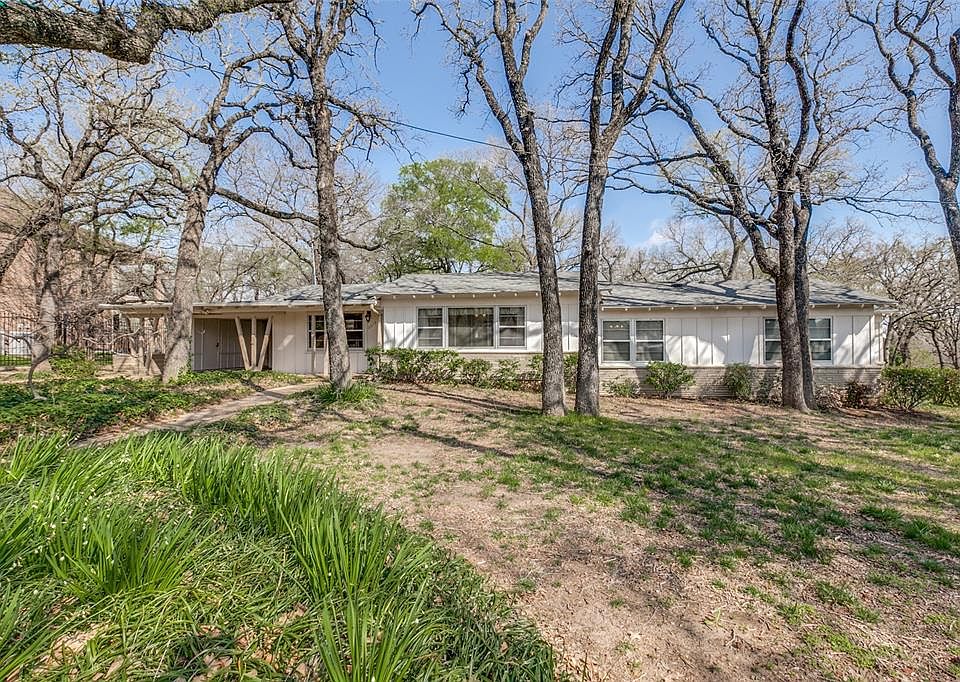 1st image of 2619 SW Green Oaks Blvd