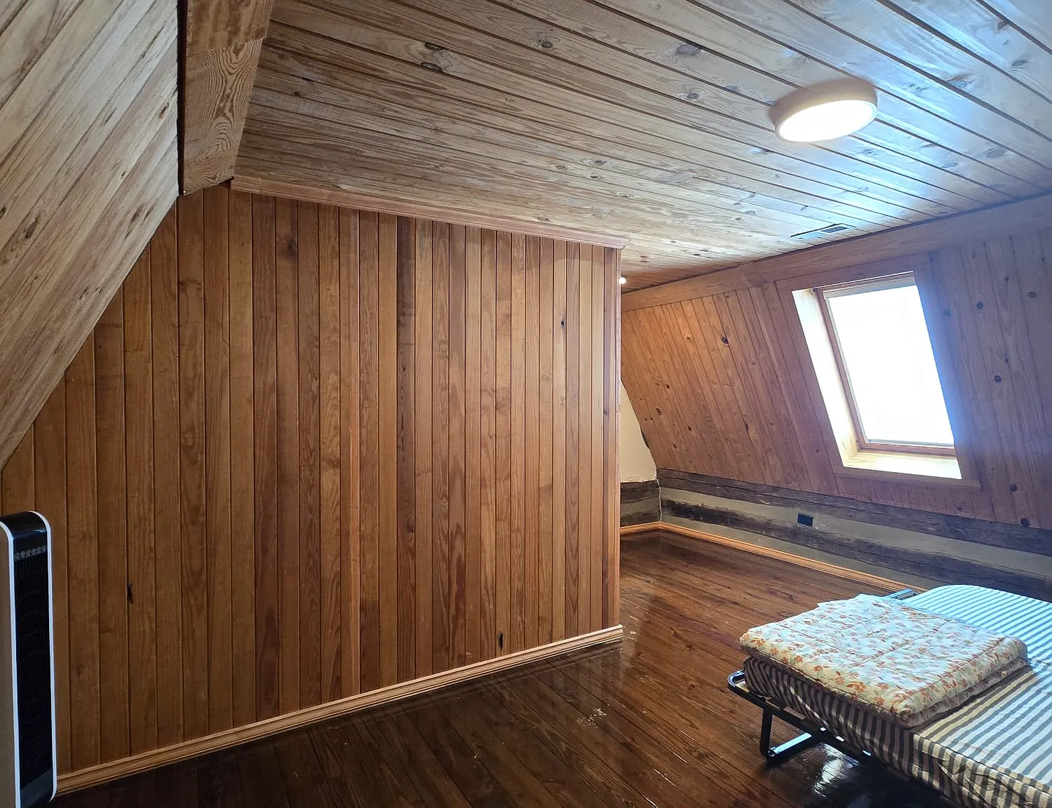 3 bed, 3.5 bath, 2226 sqft, $2,590 — Photo 2
