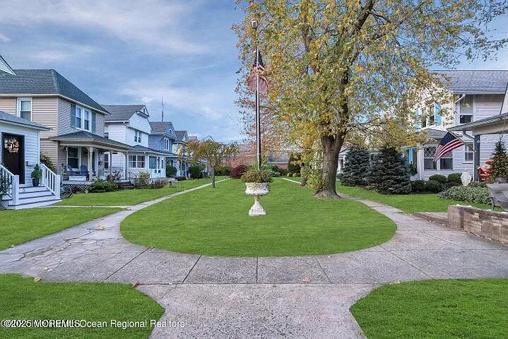 2 bed, 1.5 bath, 952 sqft, $4,200 — Photo 3