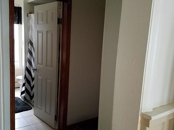 5th image of 25 Washington St #1