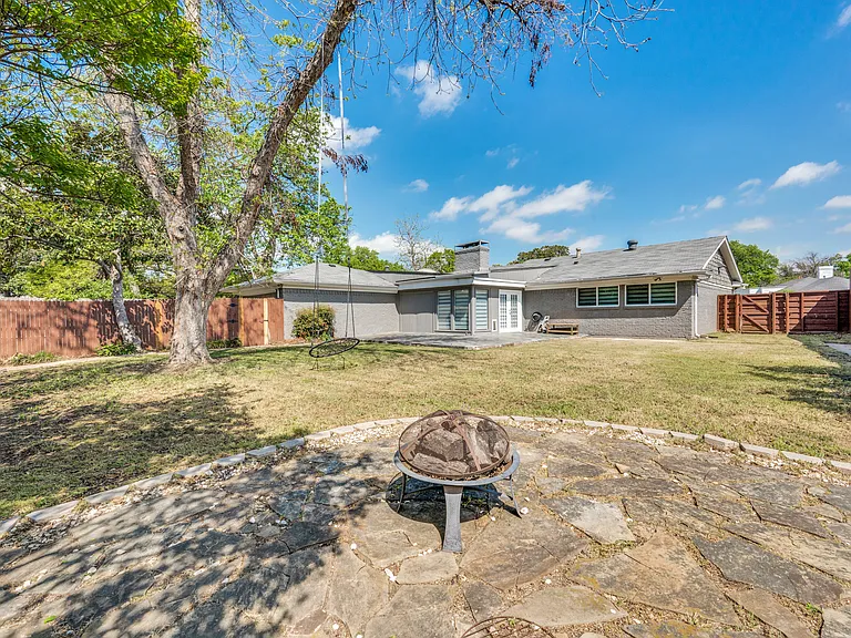 3236 Merrell Rd — Photo 25