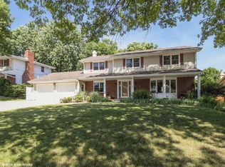 1663 70th St, Windsor Heights, IA 50324