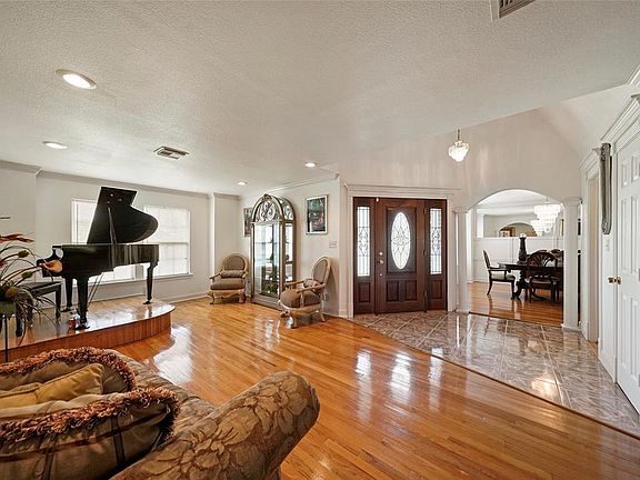 3rd image of 2287 County Road 661