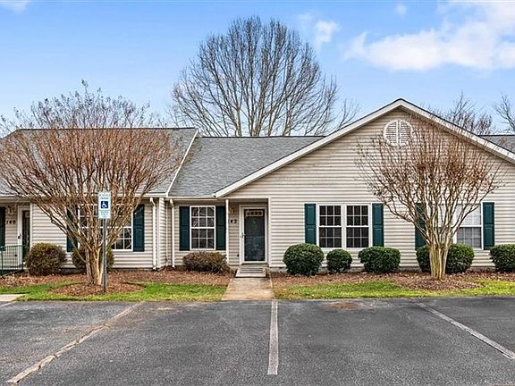 2nd image of 142 Wesley Harris Cir