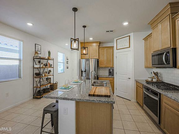 4th image of 14164 W Georgia Dr