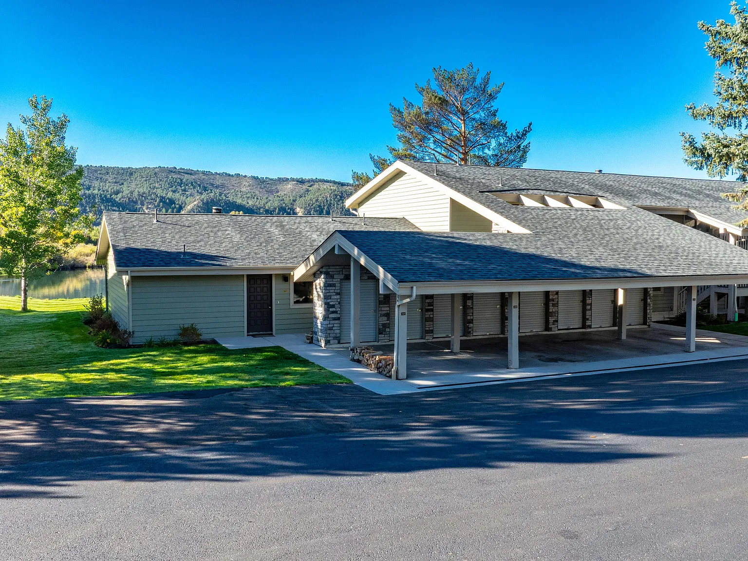 14913 Highway 82 — Photo 2