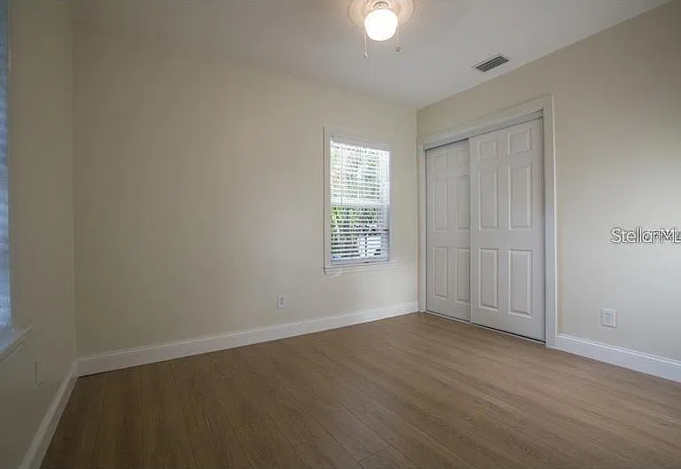 908 W Ohio Ave — Photo 5
