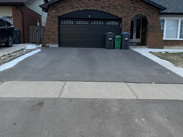 77 Blackthorn Ln, Brampton, ON L6V 3L1