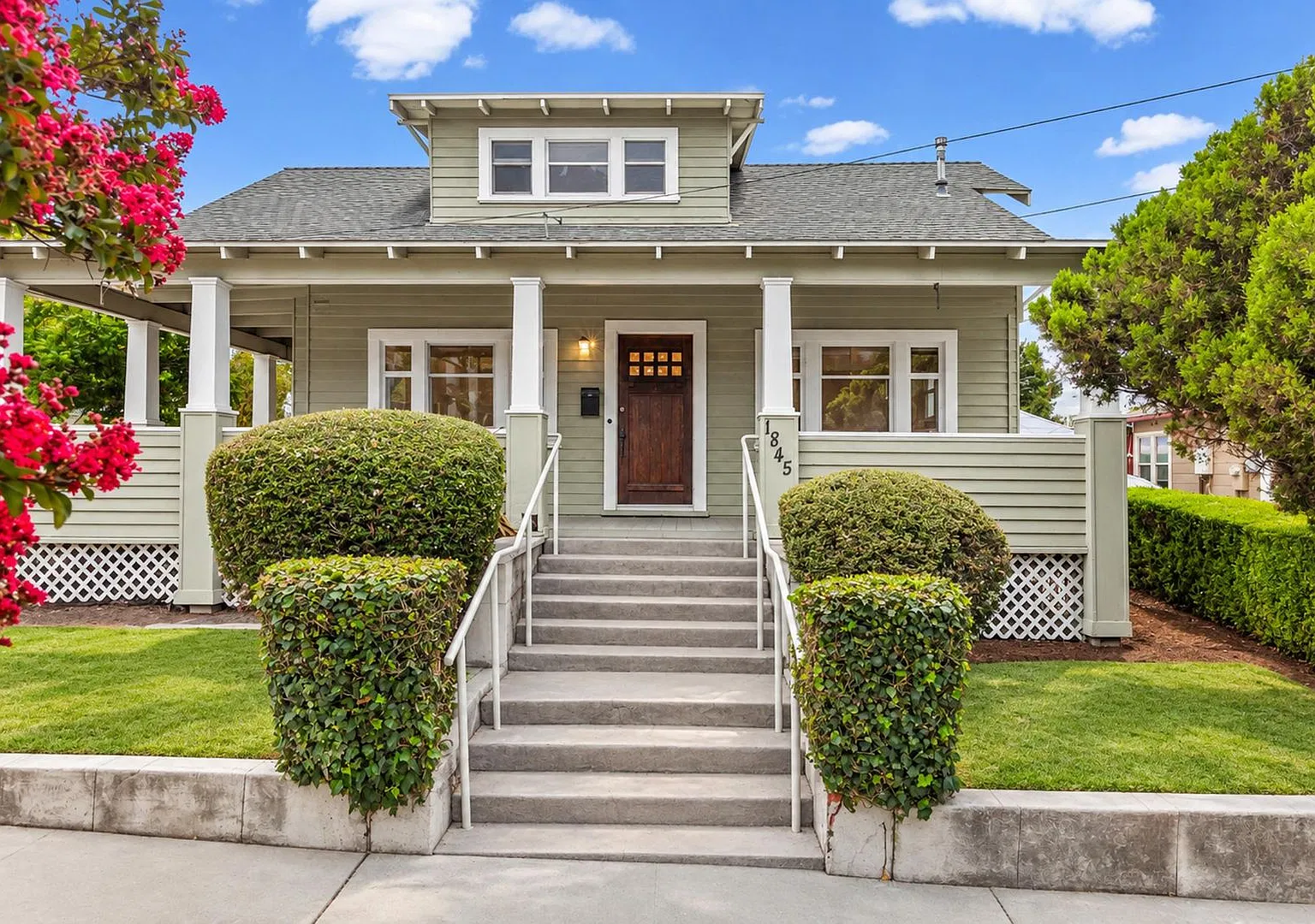 2027-2028 Leasing! 5bd/3ba House w/ Short Walk to Downtown SLO — Photo 1