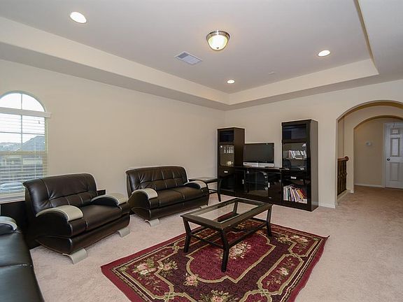 5th image of 21150 Sierra Bend Dr