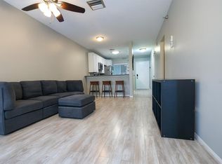 2124 N Tamiami Trl APT 102, Sarasota, FL 34234