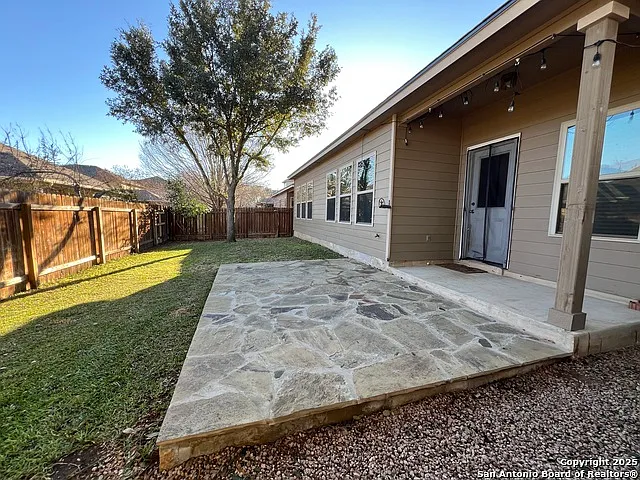121 Krieg Dr — Photo 26