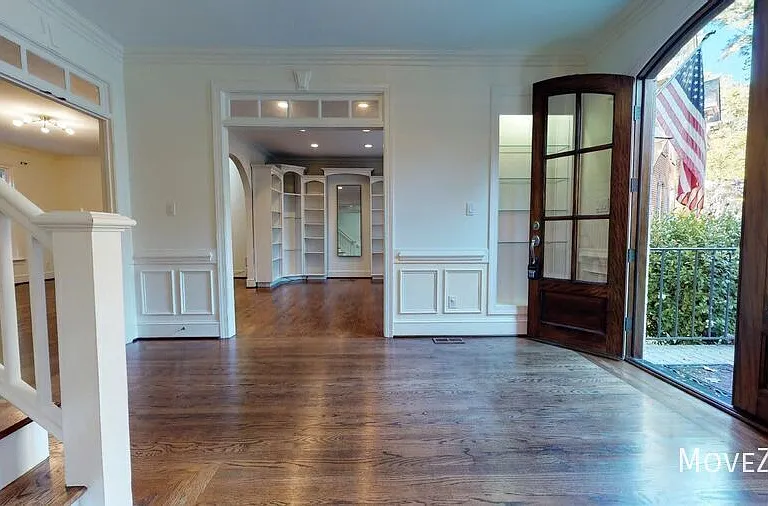 123 Greymist Ln — Photo 2